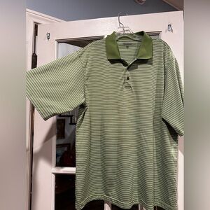 Men’s pebble beach perfo golf shirt. Size XL